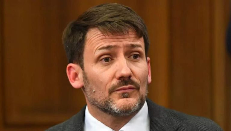 Diego Pardow solicita declarar inadmisible la acusación constitucional en su contra y acusa uso político del mecanismo